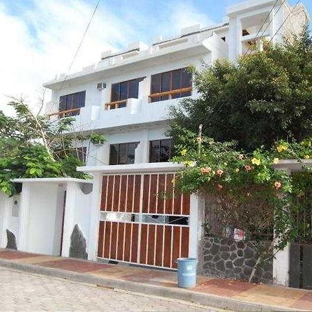 Casa Natura Puerto Ayora  Exterior photo